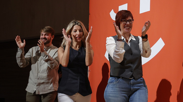 Alberto Ibáñez, diputat al Congrés per Compromís i del partit Iniciativa; la vicepresidenta espanyola Yolanada Díaz, referent de Sumar; i Àgueda Micó, parlamentària de Compromís al Congrés i dirigent de Més| Europa Press. 