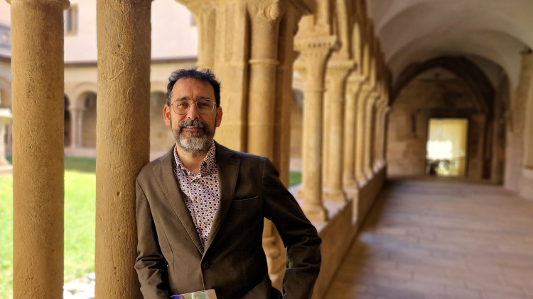 L'historiador Albert Velasco| Viquipèdia. 