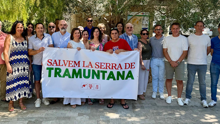 Acte del PSOE contra l'amnistia urbanística  a la serra de Tramuntana (Foto: PSIB-PSOE)