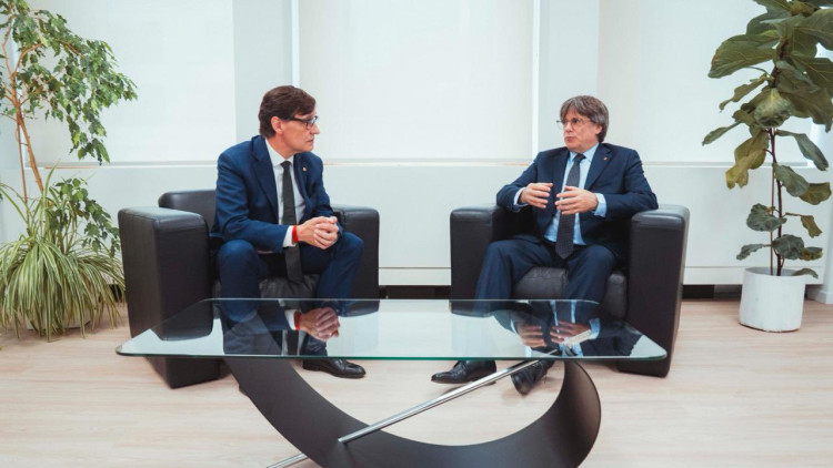 El president català Salvador Illa i l'expresident a l'exili, Carles Puigdemont| Generalitat de Catalunya. 