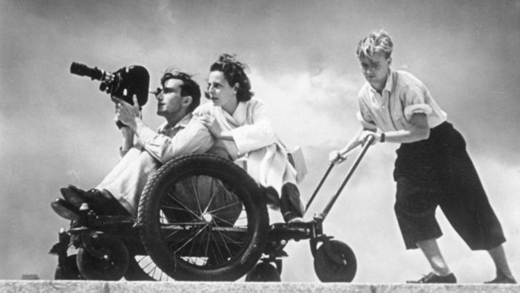 La directora alemanya Leni Riefenstahl durant el rodatge del film 'El triomf de la voluntat'