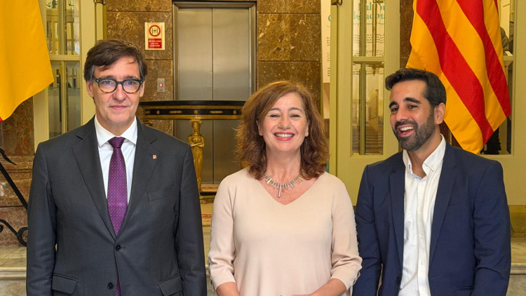 D'esquerra a dreta: Salvador Illa, Francina Armengol i José Muñoz (Foto PSIB-PSOE)