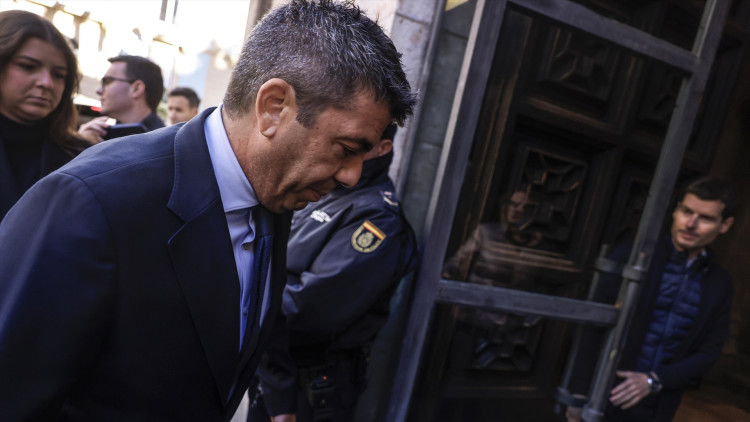 Carlos Mazón, president valencià en funcions, a la seua entrada al Palau de la Generalitat Valenciana| Rober Solsona/Europa Press