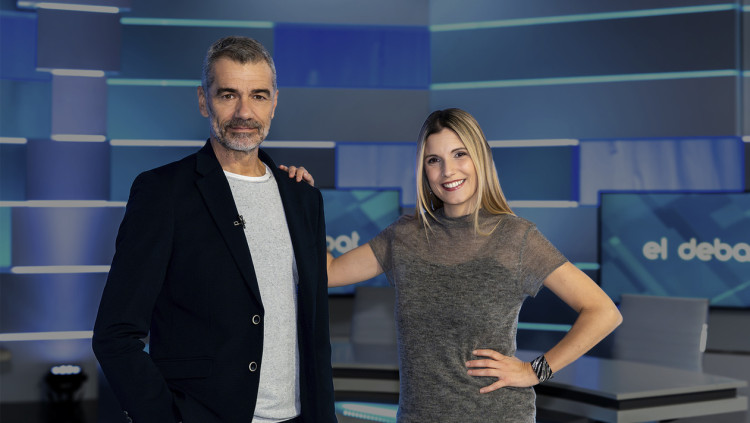 Toni Cantó, presentador d' El Debate, amb Rosa Porta, qui li acompanyarà en plató. À Punt