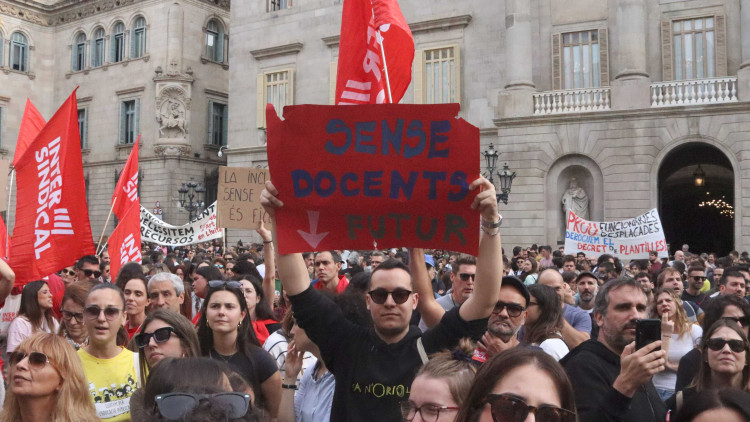 Protesta del professorat a Barcelona, el passat 15 de novembre. ACN/Aina Martí