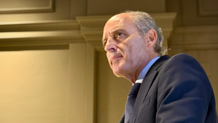 Francisco Camps, expresident de la Generalitat Valenciana, en la compareixença en què ha anunciat el seu equip de treball per a recuperar la presidència de la Generalitat.. Europa Press