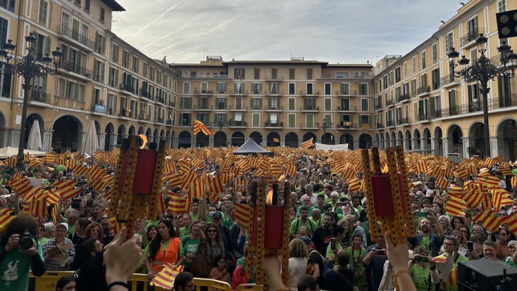 Diada de l'Obra Cultural a favor de l'ús social del català a les Illes
