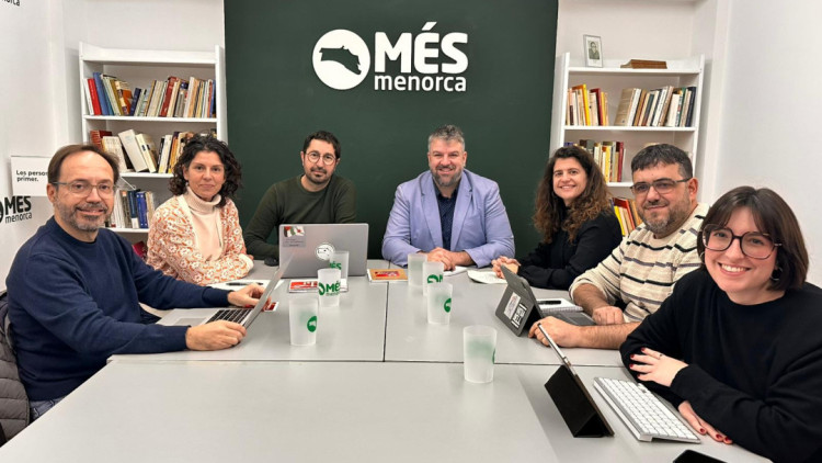 Reunió de les direccions dels dos Més, a Menorca (Foto Més per Menorca)