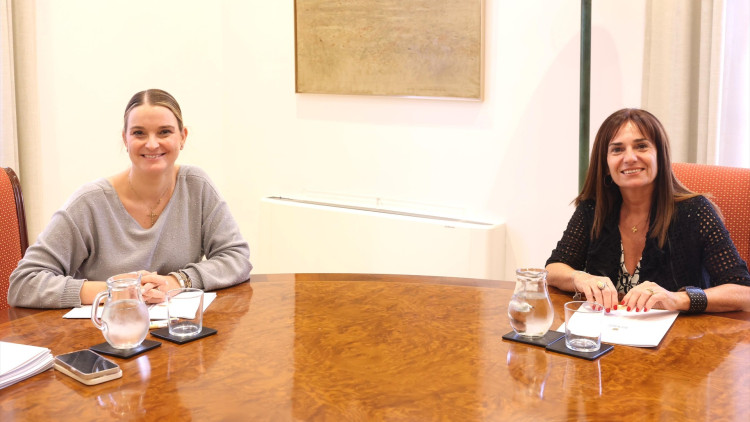 Marga Prohens i (a la dreta) Manuela Cañadas (Foto Europa Press)