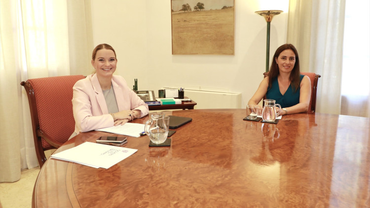 Marga Prohens i  (dreta) Manuela Cañadas (Foto Europa Press)