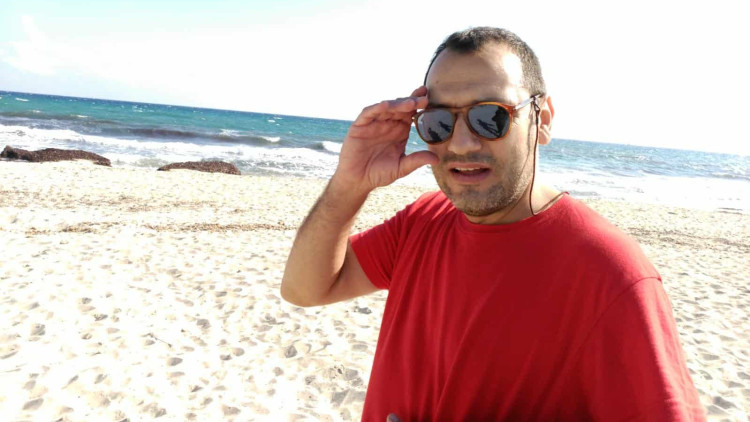 El poeta d'Ontinyent Sergi Torró