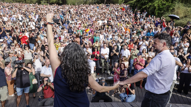 Mònica Oltra, referent de Compromís, i Gabriel Rufián, veu d'ERC a Madrid, en l'acte conjunt a València| Europa Press/Rober Solsona