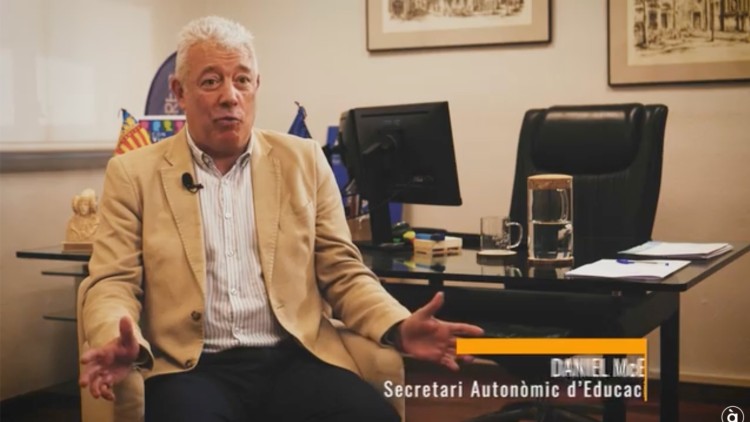El secretari autonòmic d'Educació, Daniel McEvoy, en el programa