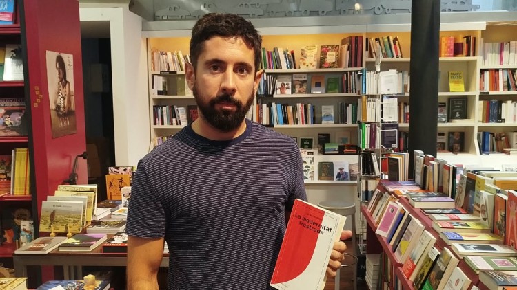 Carles Fenollosa publica 'La modernitat frustrada'| Moisés Pérez/EL TEMPS