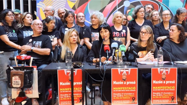 Estampa de la presentació de la manifestació aquest divendres a l'Octubre Centre de Cultura Contemporània de València| ACPV