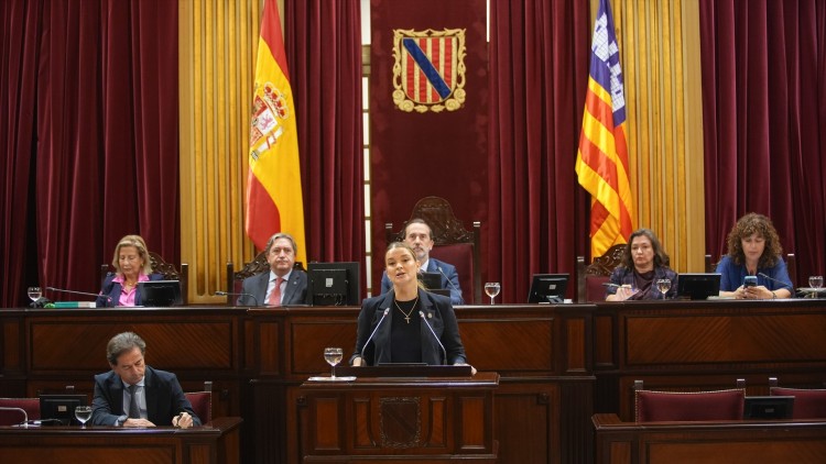 Marga Prohens durant el debat de política general (Foto Europa Press)