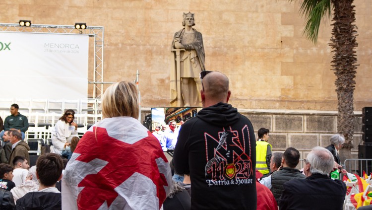 Exaltació ultraespanyolista als mítings de Vox. En aques cas, a Menorca| Santiago Torrado. 