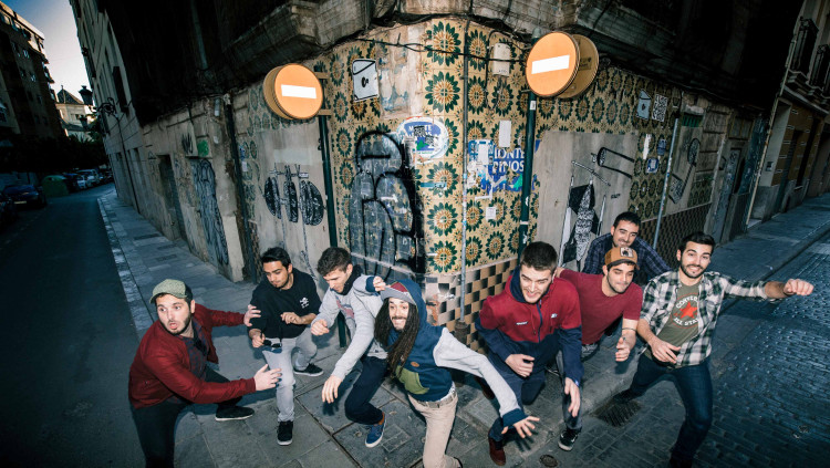La banda forjada a Ontinyent (Vall d'Albaida) s'enlaira cap al cim de l'escena musical amb el seu nou disc| Xepo W.S.