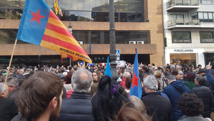 Imatge de la manifestació a València a favor dels presos catalans