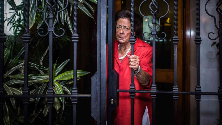 L'exalcaldessa de València i senadora, Rita Barberá, a la sortida del seu domicili| Miguel Lorenzo