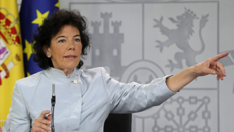 La portaveu del Govern espanyol i ministra d'Educació, Isabel Celáa, en roda de premsa posterior al consell de ministres. Efe