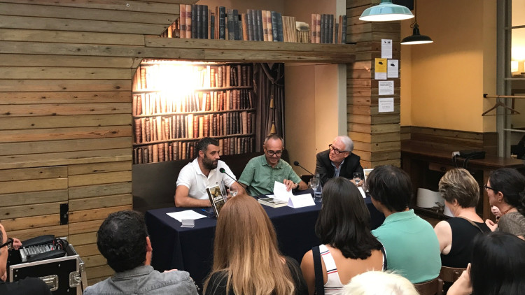 D'esquerra a dreta: Nacho Carretero, Joan Coscubiela i Pere Sureda, editor de Navona