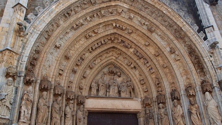 Basílica de Santa Maria, a Castelló d’Empúries (Alt Empordà)
