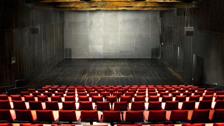 El Teatre Lliure viu una crisi que ha desembocat en la dimissió del seu director, Lluís Pasqul