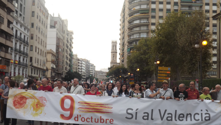 Imatge de la capçalera de la manifestació de la Comissió 9 d'Octubre l'any passat| EL TEMPS