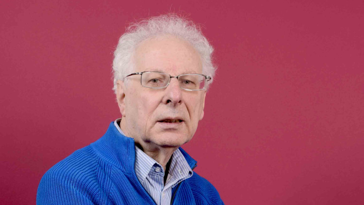 El catedràtic d'ètica Javier Sádaba acaba de publicar 'Memorias desvergonzadas' a l'editorial Almuzara.. Almuzara