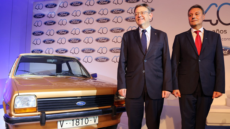Ximo Puig en la celebració del 40 aniversari de la implantació de Ford a Almussafes. EFE
