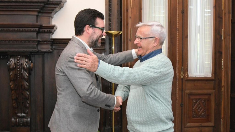 El batlle de Palma, Antonio Noguera, i l'alcalde de València, Joan Ribó, durant la seua reunió al cap i casal| Ajuntament de València
