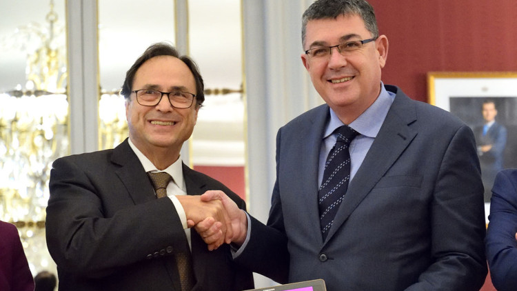 Vicent Soler, conseller d'Hisenda; i Enric Morera, president de les Corts. Generalitat Valenciana