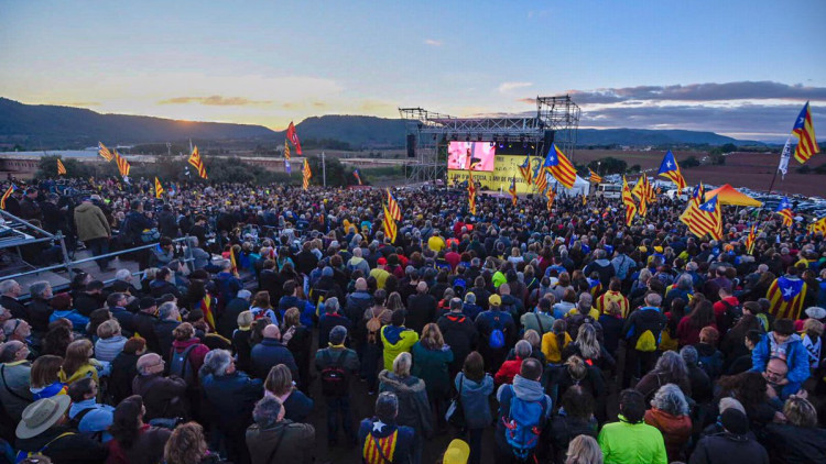 Acte de l'1 de novembre a Lledoners. Moviment Free Junqueras