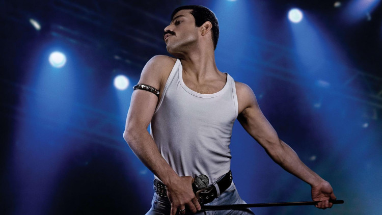 Rami Malek com a Freddie Mercury