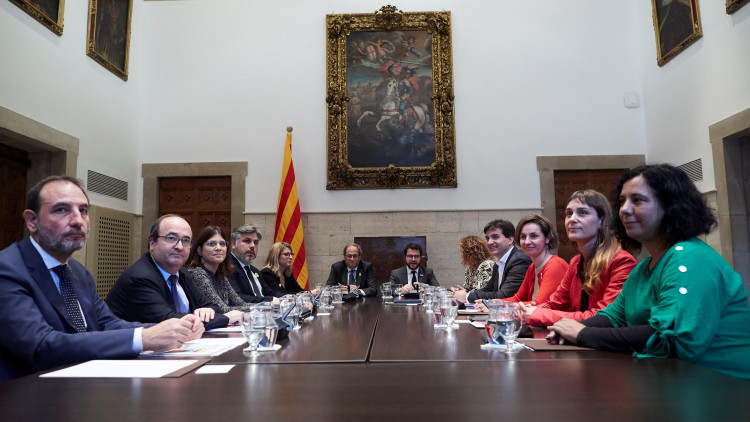 La Taula de Partits, celebrada al Palau de la Generalitat. EFE