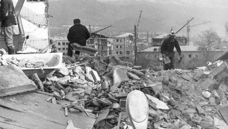 Spitak després del terratrèmol. WikiCommons