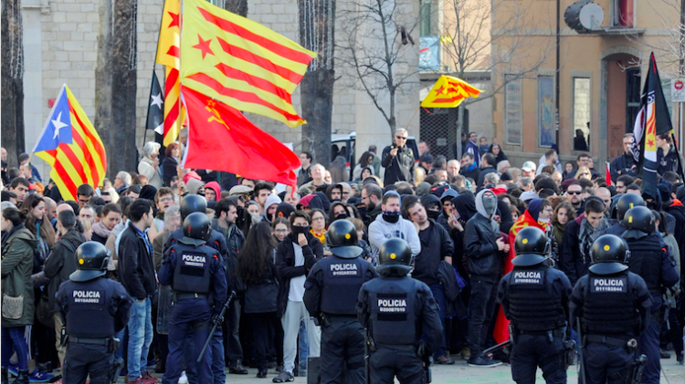 Manifestants de la plataforma Girona Antifeixista. EFE