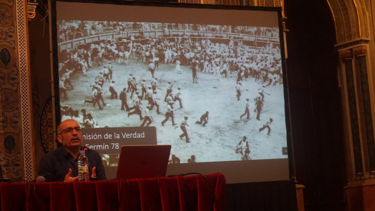 Joxe Abaurrea, regidor d'EH Bildu, durant les jornades de memòria històrica a València| Esquerra Unida