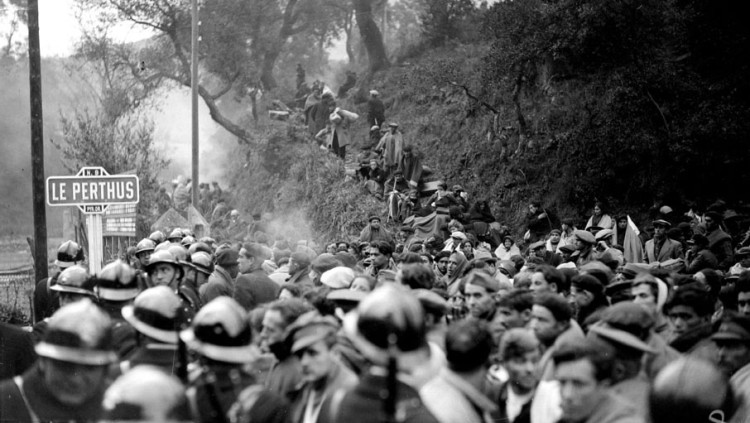 Per molts, el 1939, l'exili començà al Pertús. Per aquest punt del Rosselló passa la frontera que separa l'estat francès de l'espanyol