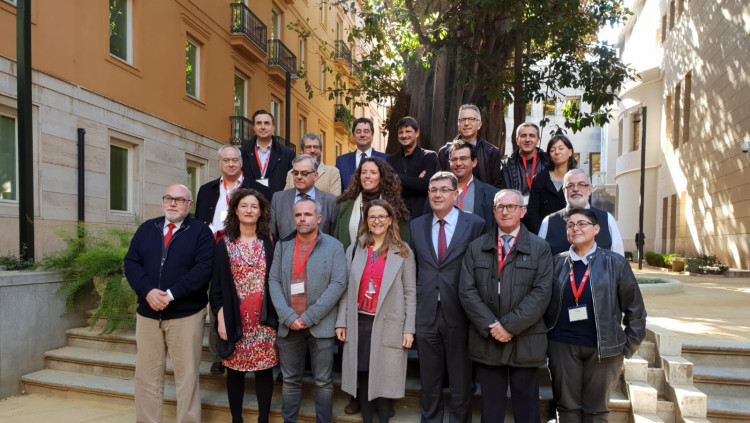 Responsables de les organitzacions agràries i representants polítics, aquest dimecres a les Corts després de l'aprovació de Llei d'Estructures Agràries