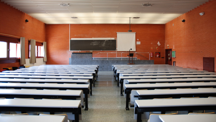 Una aula del Campus de Tarongers| Universitat de València