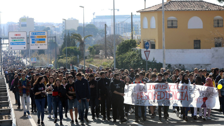 Mobilització a Tarragona durant la vaga general del 21 de febrer. Efe