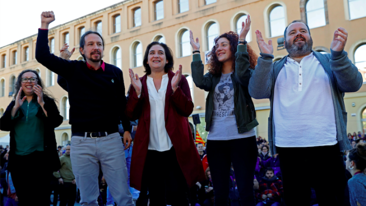 Pablo Iglesias, Ada Colau, Aina Vidal i Joan Mena al míting central de campanya dels comuns. EFE