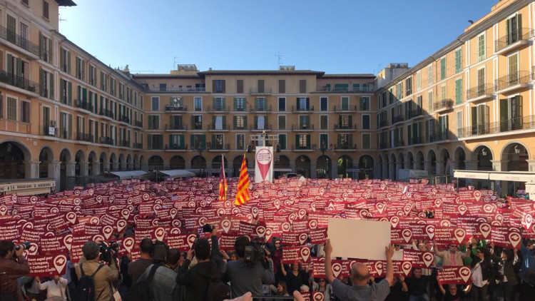 Manifestació de l'Obra Cultural a Palma. Obra Cultural