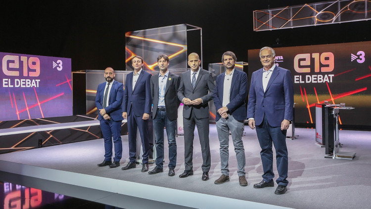 Els representants dels partits convidats al debat, sense cap polític de Junts per Cat