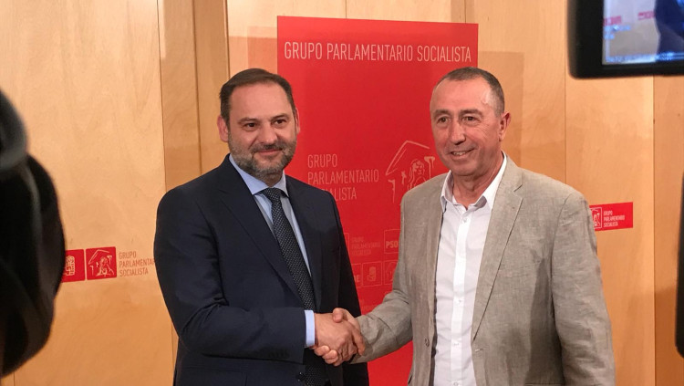 José Luis Ábalos, ministre socialista en funcions, i Joan Baldoví, diputat de Compromís al Congrés| Compromís