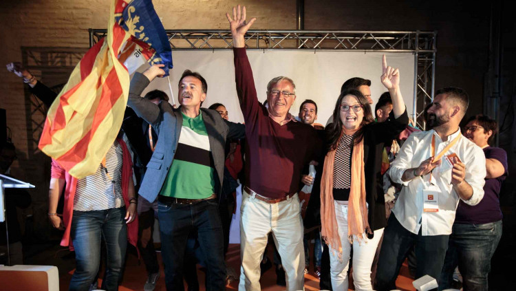 Joan Ribó, alcalde de València, serà investit per segona vegada aquest dissabte. A la fotografia, durant la nit electoral dels comicis municipals| EFE