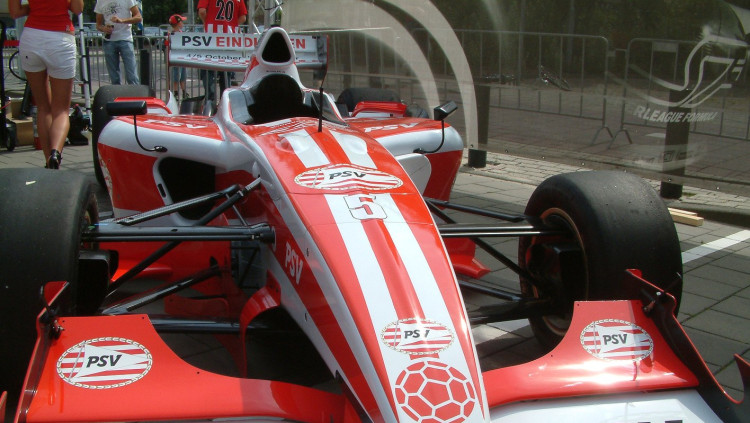 El vehicle del PSV| Viquipèdia
