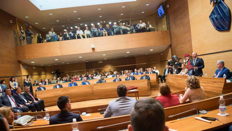 Panoràmica de la sessió d'investidura de Toni Gaspar, dimecres passat, com a president de la Diputació de València.